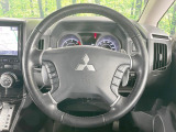 【純正革巻きステアリング】上質な革を使用することで、手にしっかり馴染みとても運転しやすいハンドルです♪
