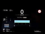 カラーディスプレイには運転をサポートするさまざまな情報を表示!