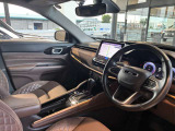 見晴らしの良い運転席で、室内空間も広くなっております。
