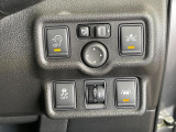 【エマージェンシーブレーキ】走行中に前方の車両等を認識し、衝突しそうな時は警報とブレーキで衝突回避と被害軽減をアシスト。より安全にドライブをお楽しみいただけます。