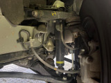 お車を安心してお乗りいただく為には、足回りの定期点検が欠かせません。サービスサポート(有償保証)では無料点検もご提供しており、安心のカーライフをお過ごしいただけるサポート体制が整っています。