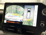 【全方位モニター】専用のカメラにより、上から見下ろしたような視点で360度クルマの周囲を確認することができます☆縦列駐車や幅寄せ時に活躍してくれます♪