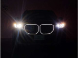 ☆BMWの代名詞とも言える【キドニーグリル】一目見ただけでBMW車であると認識できる確固たるアイコンとして存在感を放ちます☆