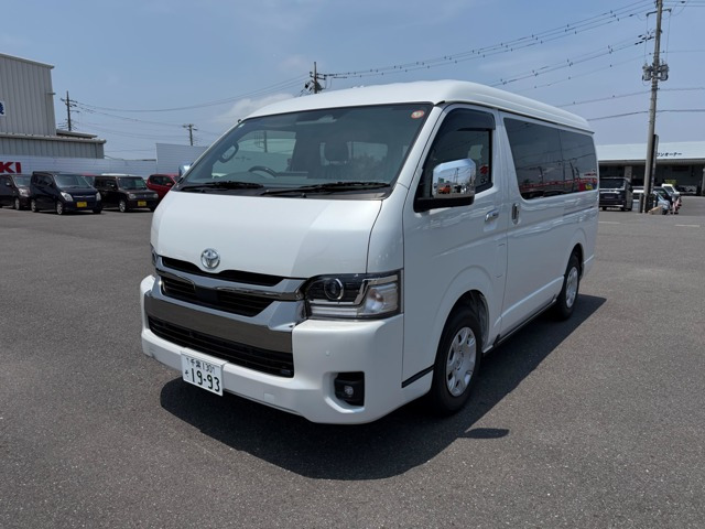 トヨタ ハイエースバン 