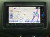 ナビゲーションはフルセグTV対応のGathers純正メモリーナビを搭載しています。Bluetoothオーディオ機能がありますので、スマートフォンなどの音楽も再生できます。