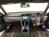 【前方視界】開放的な前方視界!運転がしやすく疲れにくいです♪窓が大きく、見通しがとっても良いおクルマですよ♪