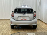 バックカメラが付いているので後方確認が非常にしやすいです。今や運転初心者も熟練者も必須装備!ついていて損はないですね♪