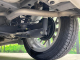 お車を安心してお乗りいただく為には、足回りの定期点検が欠かせません。サービスサポート(有償保証)では無料点検もご提供しており、安心のカーライフをお過ごしいただけるサポート体制が整っています。