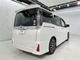 走りにこだわりながら収納力も持ち合わせたお車です。荷物を載せて軽快なドライブを楽しめますよ♪