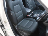 【パワーシート】電動なので、きめ細かい調整ができます!自分自身の運転姿勢に合わせた、適切なドライビングポジションが確保できます♪