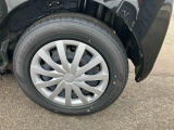 安全・安心な走行のために、納車前にダイハツのクルマを知り尽くしたエキスパートが基本性能に関わる機能や状態を徹底的に点検。消耗部品の交換など法定12ヶ月点検相当の点検・整備を実施しております
