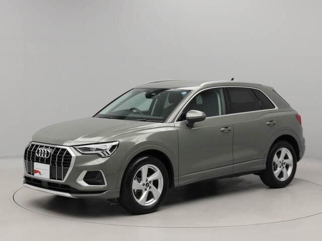 Q3 35 TFSI アドバンスド
