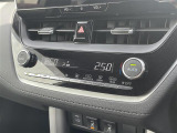 【オートエアコン】車内温度を感知して自動で温度調整をしてくれるのでいつでも快適な車内空間を創り上げます。