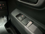 運転席から操作可能なパワーウィンドウ!