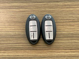 施錠/解錠/エンジンスタートが全てワンタッチで出来るインテリジェントキーが2個付いております☆