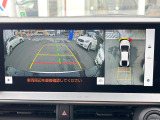 【パノラミックビューモニター】専用のカメラにより、上から見下ろしたような視点で360度クルマの周囲を確認することができます☆縦列駐車や幅寄せ時に活躍してくれます♪