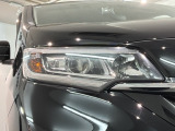 LEDヘッドライトは、点灯の瞬間から最大光量を発揮し、突然暗くなるトンネルなどでの安定感を高めます。