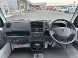 展示車上がりの車両から下取り車両まで豊富に在庫を取り揃えています!