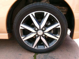 純正アルミホイール165/55R15・ヨコハマ製です。