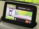 【360&deg;ビューモニター】専用のカメラにより、上から見下ろしたような視点で360度クルマの周囲を確認することができます☆死角部分も確認しやすく、狭い場所での切り返しや駐車もスムーズに行えます。