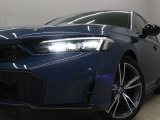 【LEDヘッドライト】悪天候や夜間走行時も良好な視界を確保し安心して運転できる高輝度LEDヘッドライトを装備!点灯速度が早く、消費電力も抑えられています!!