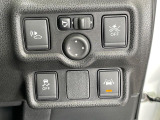 【エマージェンシーブレーキ】走行中に前方の車両等を認識し、衝突しそうな時は警報とブレーキで衝突回避と被害軽減をアシスト。より安全にドライブをお楽しみいただけます。