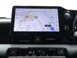 純正メーカー10.5インチディスプレイオーディオ&ナビキット装備!インパネ中央部のディスプレイに、オーディオ機能とスマホ連携機能を搭載!ナビキットを装着しており、車載ナビ もご利用いただけます。
