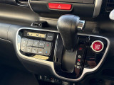 店舗にて現車の確認もいただけますので、お電話で在庫のご確認の上是非ご来店くださいませ。