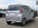 1年間走行距離無制限の日産ワイド保証(無料)付きで販売します。2〜3年の延長保証もリーズナブルに提供します!全国2000ヶ所で対応可能。遠方の方もお近くの日産で保証を受けられます。