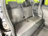 高品質なオリジナルフロアマットもオプションにてご用意しております。お好きなデザインやカラーをお車に合わせて選んでいただくことができます♪