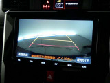 バックガイドモニターで、後方を確認しながら安心して駐車することができます。運転初心者も熟練者も必須の機能ですよ!