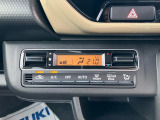 フルオートエアコンで1年中車内は快適!