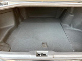普段のお買い物や通勤、送迎等に十分な荷室スペースを確保しております。