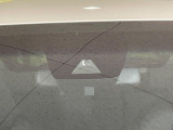 【トヨタセーフティセンス】走行中に前方の車両等を認識し、衝突しそうな時は警報とブレーキで衝突回避と被害軽減をアシスト。より安全にドライブをお楽しみいただけます。