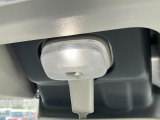 ルームランプはLEDなので明るい☆