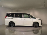 スーパーUVカット機能付(撥水機能付)UVカットフロントドアグリーンガラス&UVカット機能付プライバシーガラス(スライドドア・リヤクォーター・バックドア)