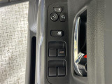 【パワーウインドウ】運転席のスイッチで、各席の窓ガラスの開閉ができます!あると便利ですよね!