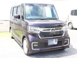 当社の優秀なスタッフがしっかり点検整備をさせていただいてからご納車いたします!さらに!ミッションオイル、ワイパーゴム、エンジンオイル、エレメント、エアクリーナーを新品交換させて頂いています!