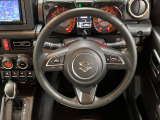 【純正革巻きステアリング】上質な革を使用することで、手にしっかり馴染みとても運転しやすいハンドルです♪