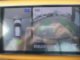 アラウンドビューモニター、車の周囲がナビ画面で確認でき、安心して駐車することができます。