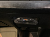 【ETC車載器】高速道路の料金所を、止まらずスムーズに通過。小銭を用意する手間も、窓を開けるわずらわしさもありません。遠出をグッと身近にしてくれる快適ドライブの必須アイテムです。