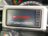 【純正ナビ】人気の純正ナビを装備。オーディオ機能も充実しており、Bluetooth接続すればお持ちのスマホやMP3プレイヤーの音楽を再生可能!毎日の運転がさらに楽しくなります!!