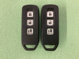 スマートキー付きですからドアロックの開閉およびエンジンスタートが楽々です。電動スライドドアの開け閉めもボタンで操作できます。スペアキーも同じものを用意しております。
