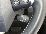 【レーダークルーズコントロール】(全車速追従機能付)付きです。車速に応じて追従支援してくれるので、ロングドライブも快適です。詳細は販売店スタッフまでおたずねください。