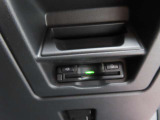 ETCが装着済みなのは嬉しいですよね。納車前整備と共に、ETCのセットアップも行います。