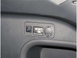 シガーソケット電源もしっかり装備してます。^^