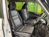 運転席シート廻りは使用感も少なく、良好な状態となっています。丁寧に使われていたことがよくわかりますね。