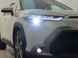 高輝度で点灯速度が速く、しかも消費電力の少ないLEDヘッドライトが装備されています!LEDの明るい光が走行中の視界の確保をサポートして、夜のドライブがより楽しく安全に運転できます♪