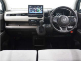 ◆視界広々で非常に運転しやすくロングドライブでも疲れを感じさせないすっきりとまとまったインパネ周りです。