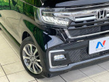 【シーケンシャルターンランプ付きLEDヘッドライト】人気の『流れるウィンカー』付きのLEDヘッドライトを装備♪高級感はもちろん、点灯時は存在感たっぷりで他車からも認識されやすく安心です。